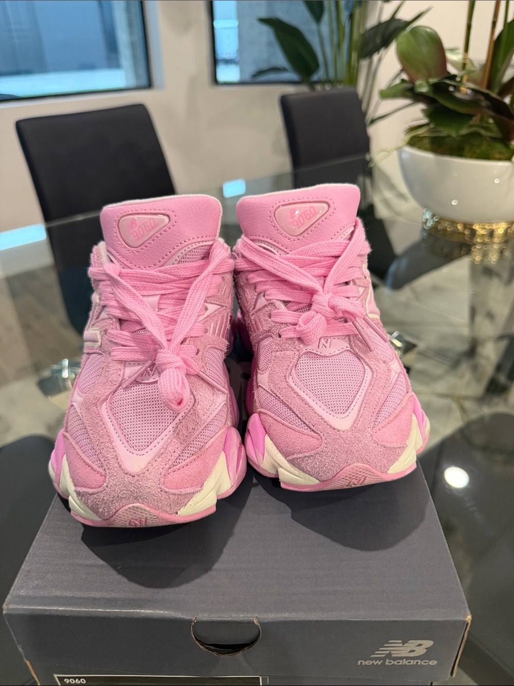 New Balance Women's 9069 Pink Sneakers